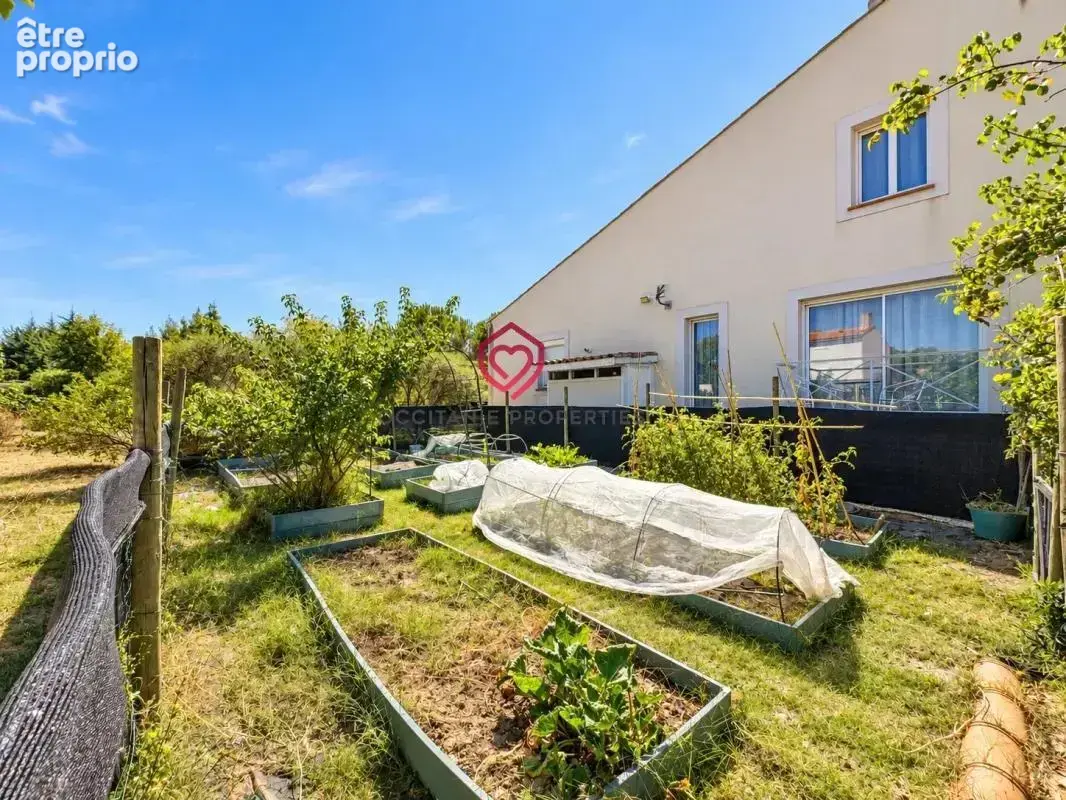Maison familiale avec piscine et vues sur la campagne - photo 35
