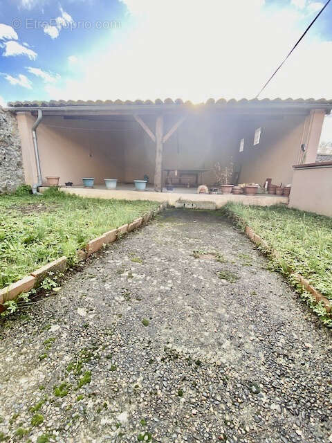 Maison à MAUVEZIN