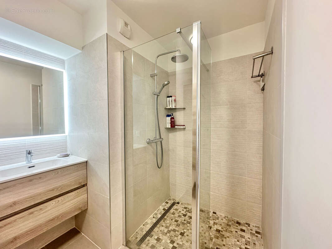 Appartement à MARSEILLE-9E