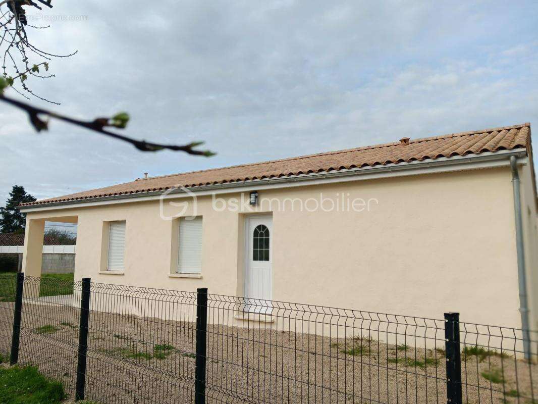 Maison à CIVRAY