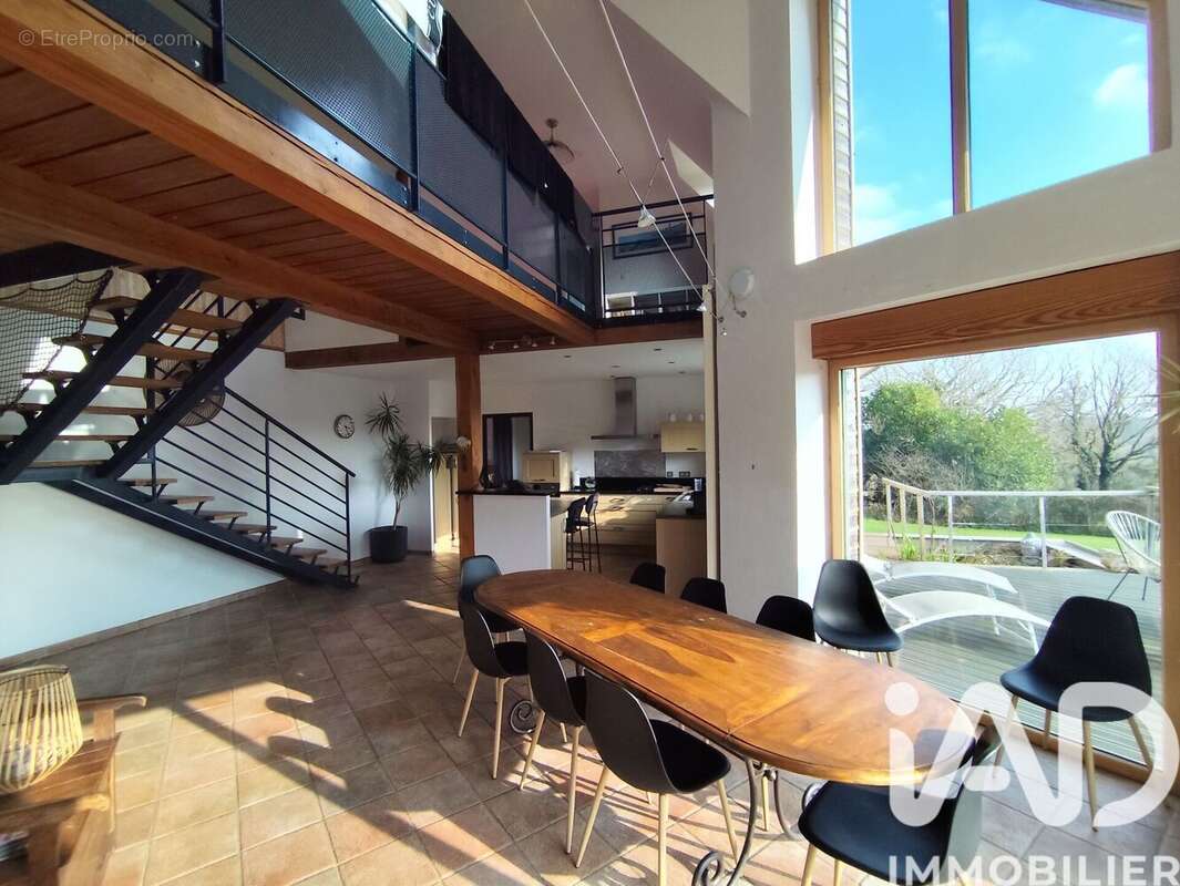 Maison 175 m² à Perros-Guirec  - photo 2