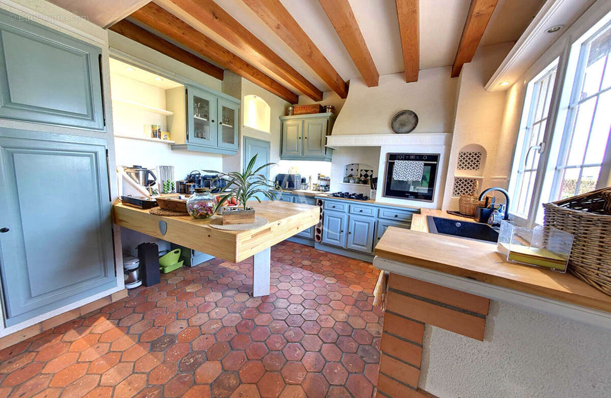 Maison à SACQUENVILLE