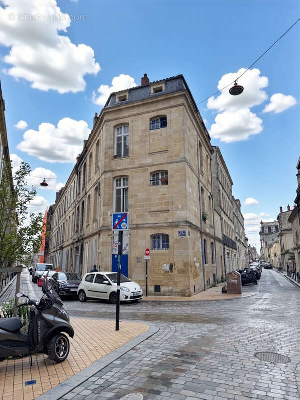 Appartement à BORDEAUX