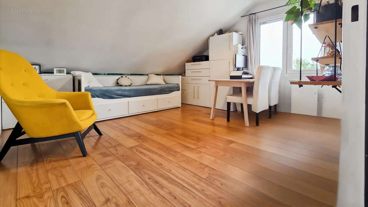 Appartement à VETRAZ-MONTHOUX