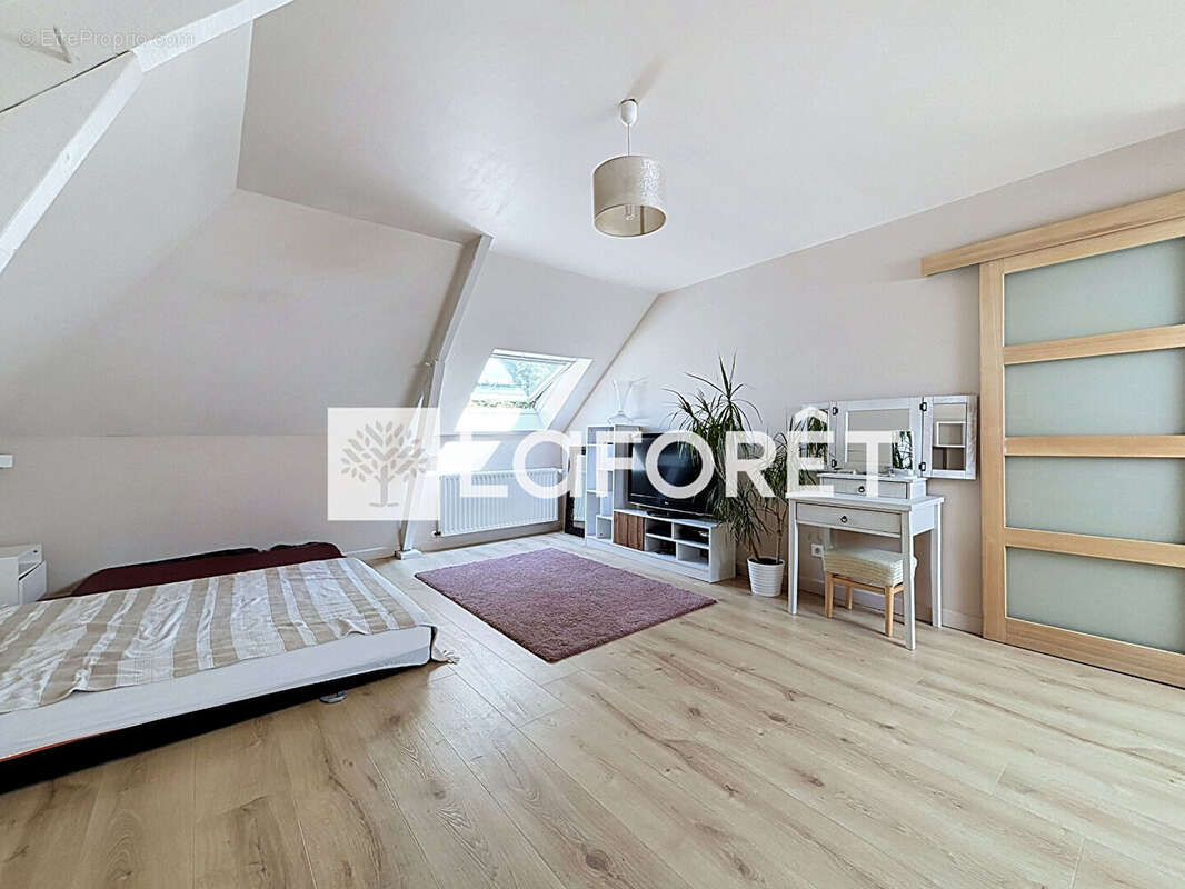 Maison Vert Saint Denis 7 pièces 155 m² - photo 12