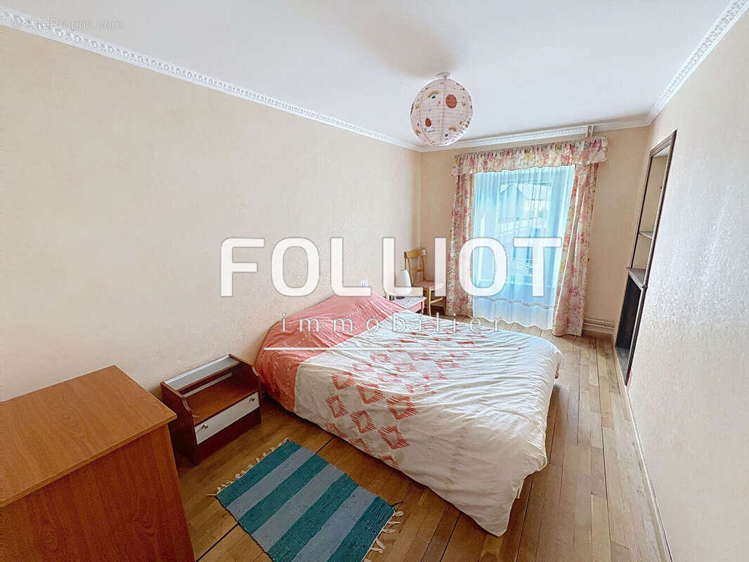 Maison à SAINT-SAUVEUR-LENDELIN