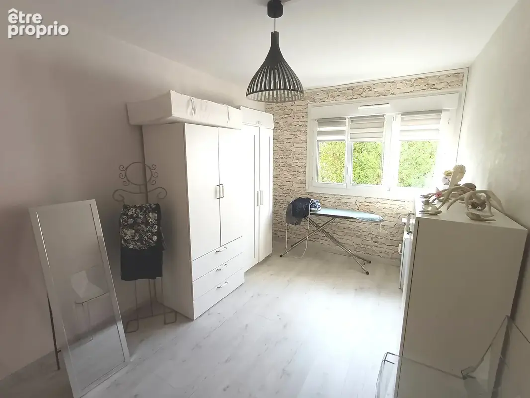 Bel Appartement sur les Hauteurs de Dieppe avec Ascenseur, Cave, Balcon et Stationnement - photo 12