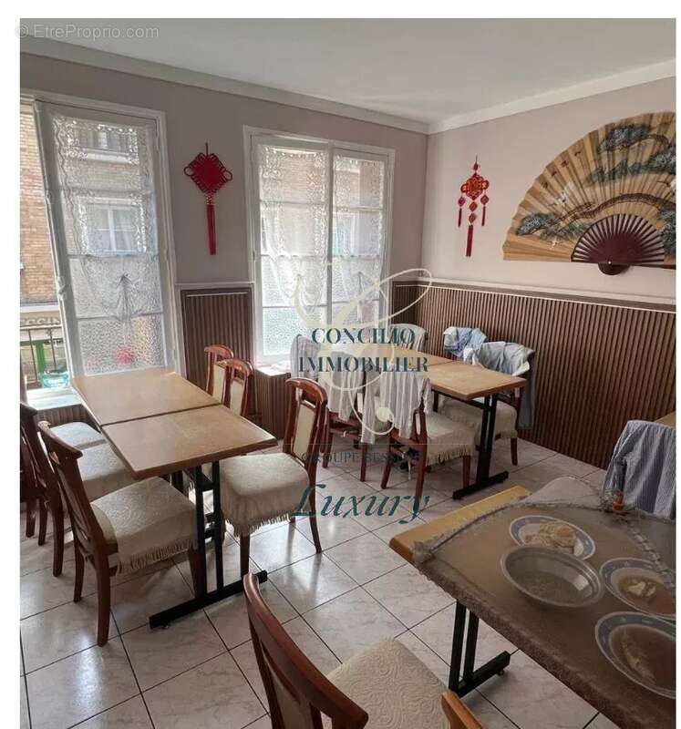 Commerce à VERSAILLES