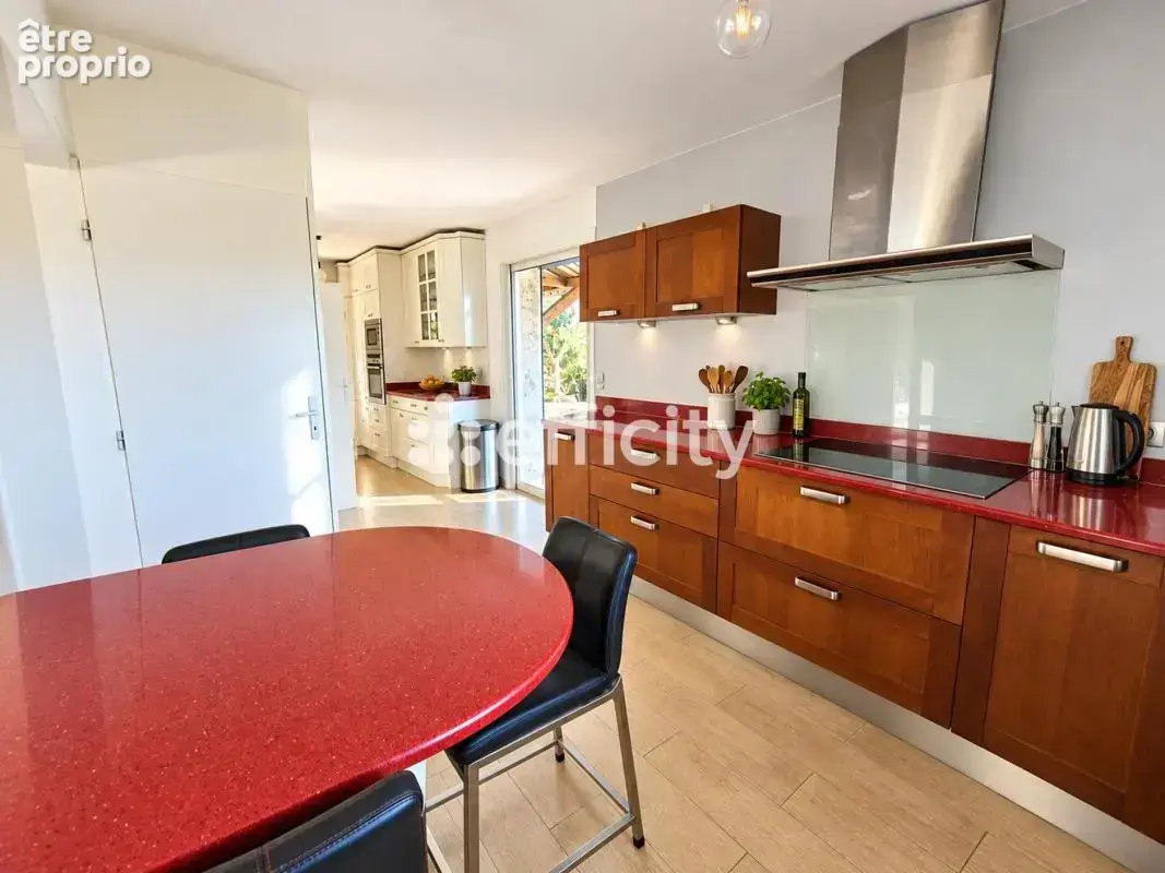 Maison 6 pièces 170 m² à vendre à Lauris (84360) - photo 6