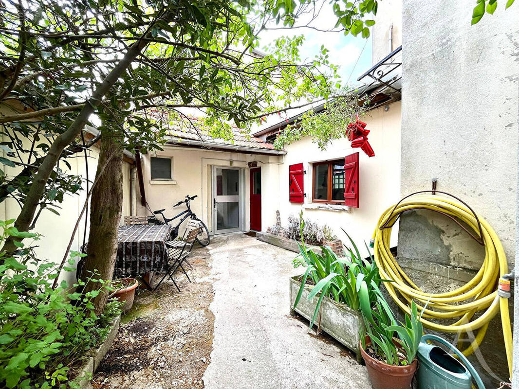 Maison à MONTREUIL