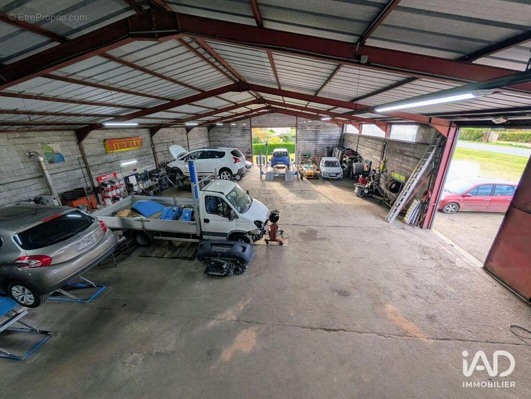 Photo 2 - Commerce à LA VILLE-AUX-CLERCS