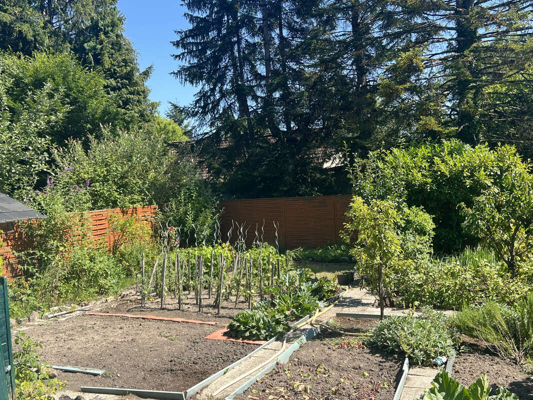 Autre à COULANGES-LES-NEVERS