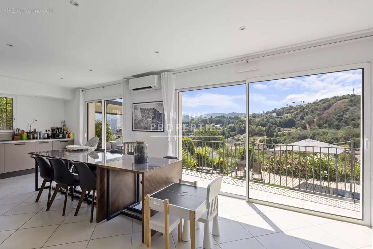 Maison à AURIBEAU-SUR-SIAGNE