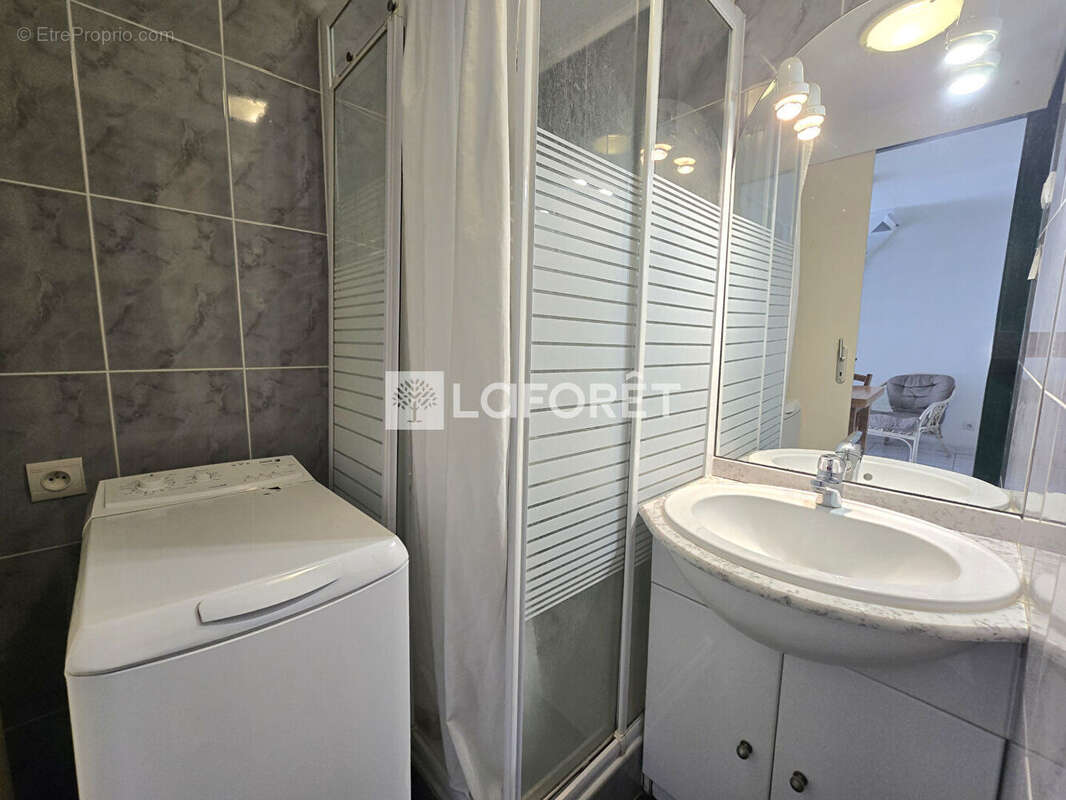 La plage à 300 mètres ! Maison avec terrasse, piscine et parking - photo 7