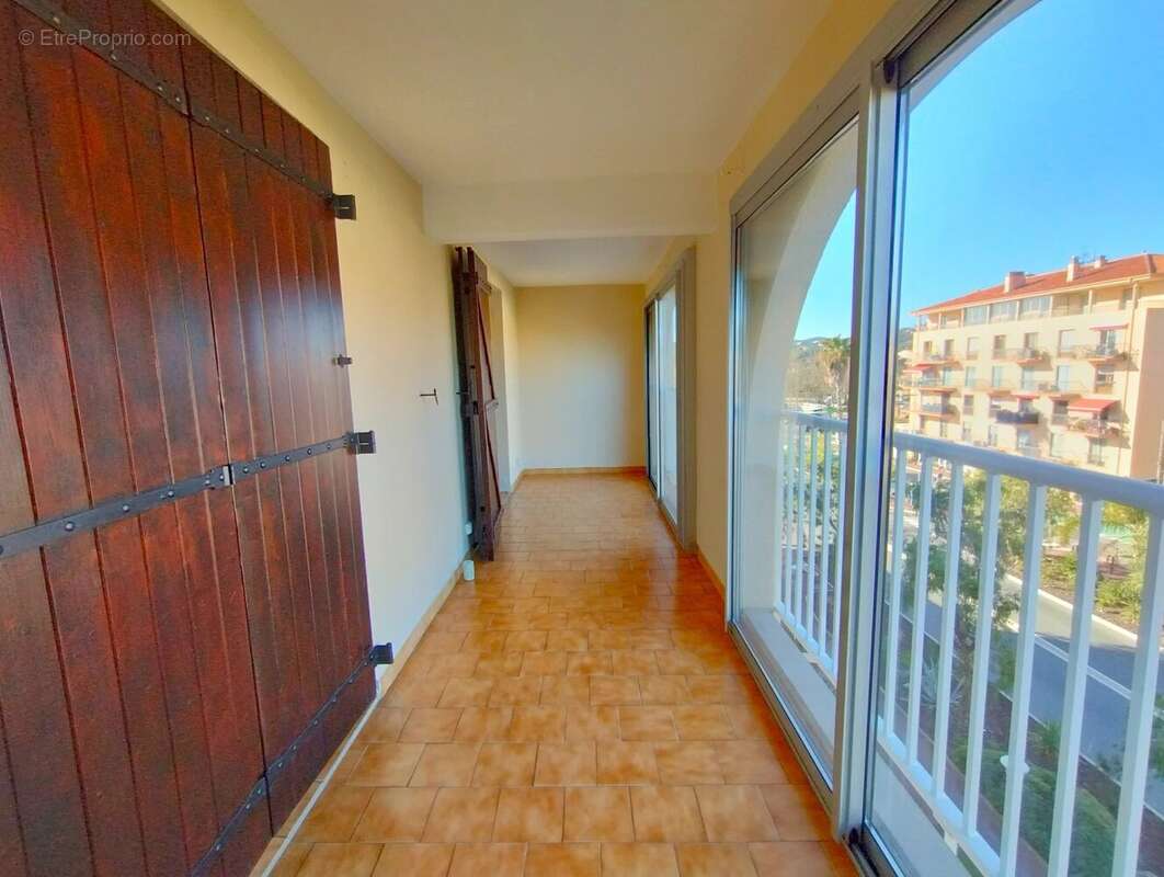 Appartement à FREJUS