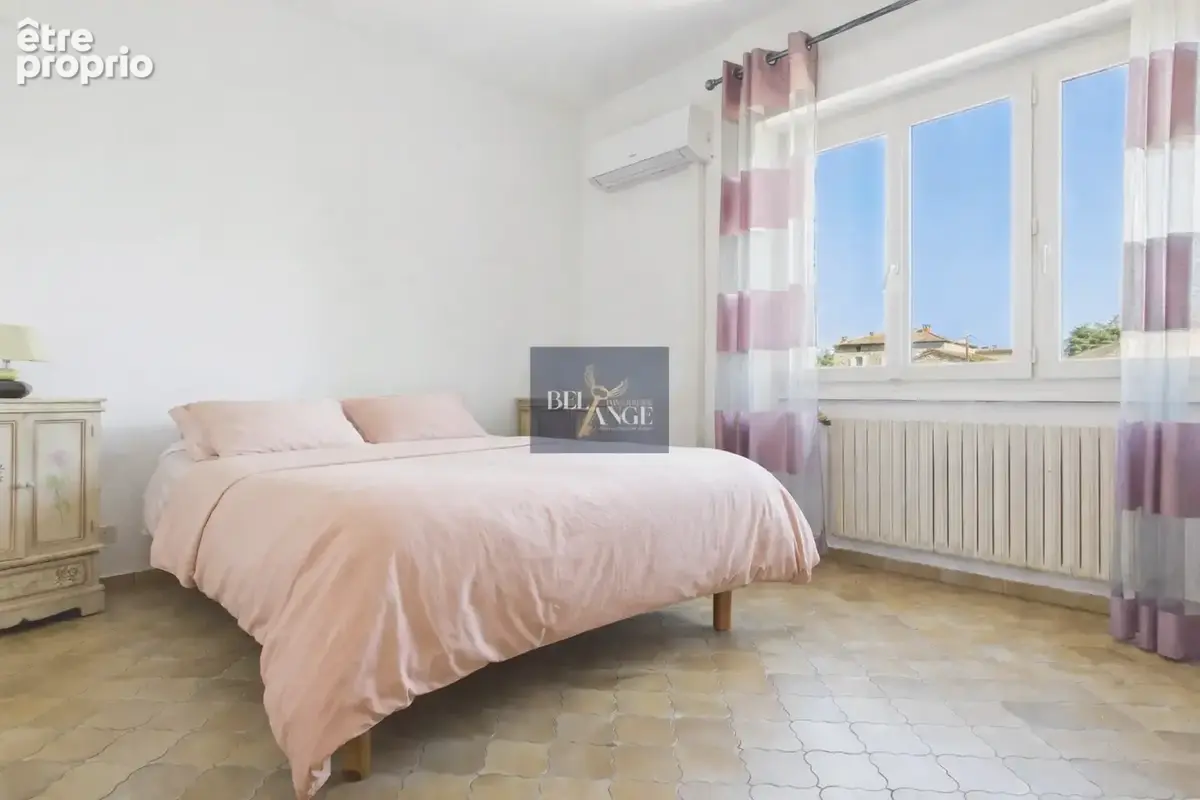 Maison de famille avec volume, lumière et potentiel - photo 14