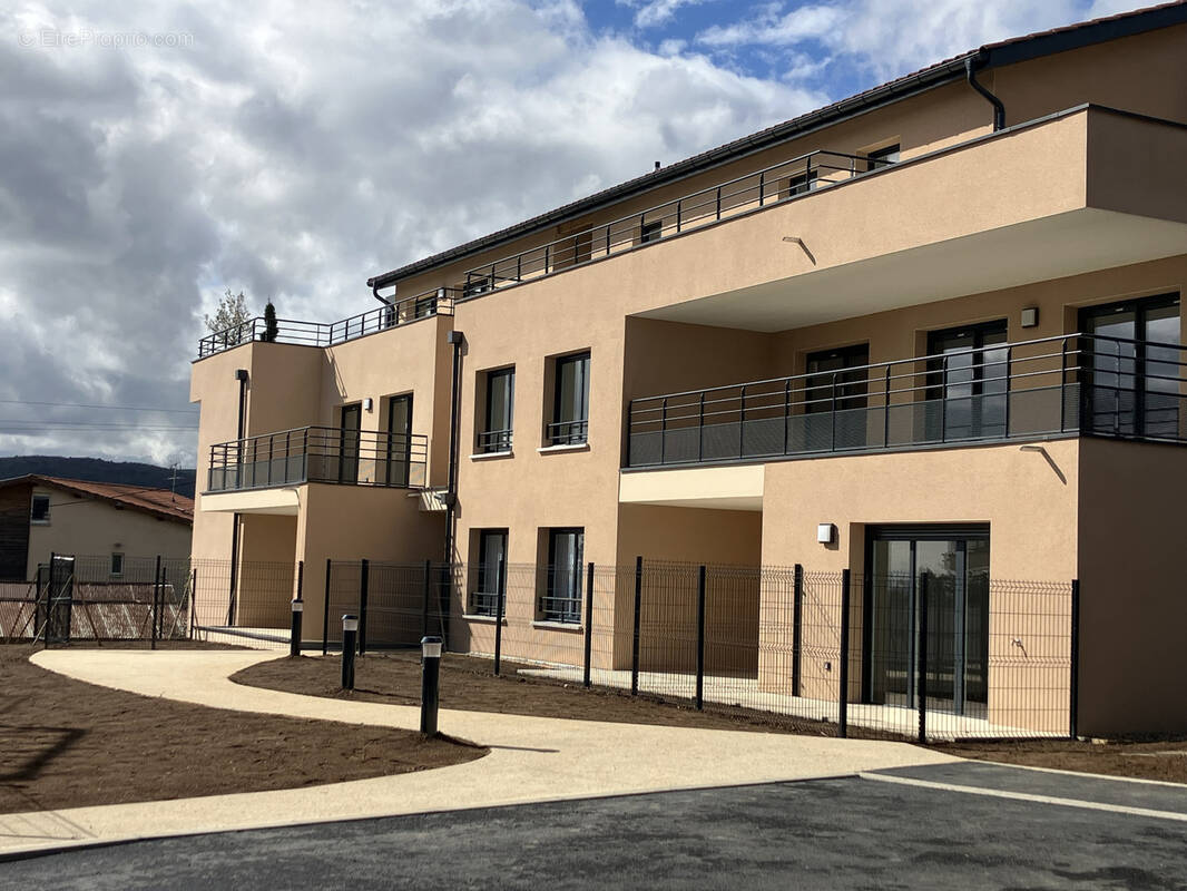 Appartement à VAUGNERAY