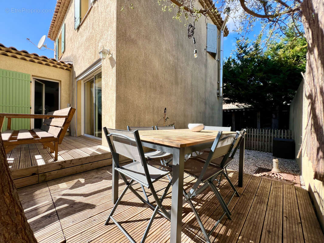 Maison à CUGES-LES-PINS