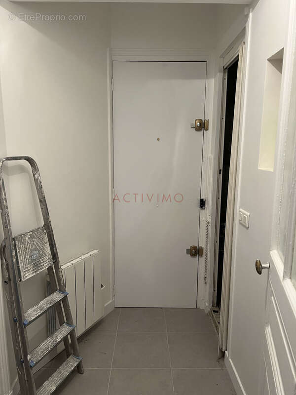 Appartement à PARIS-14E