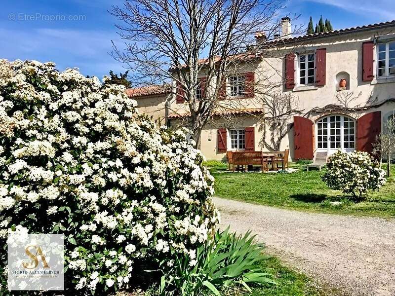 Maison à PIEUSSE