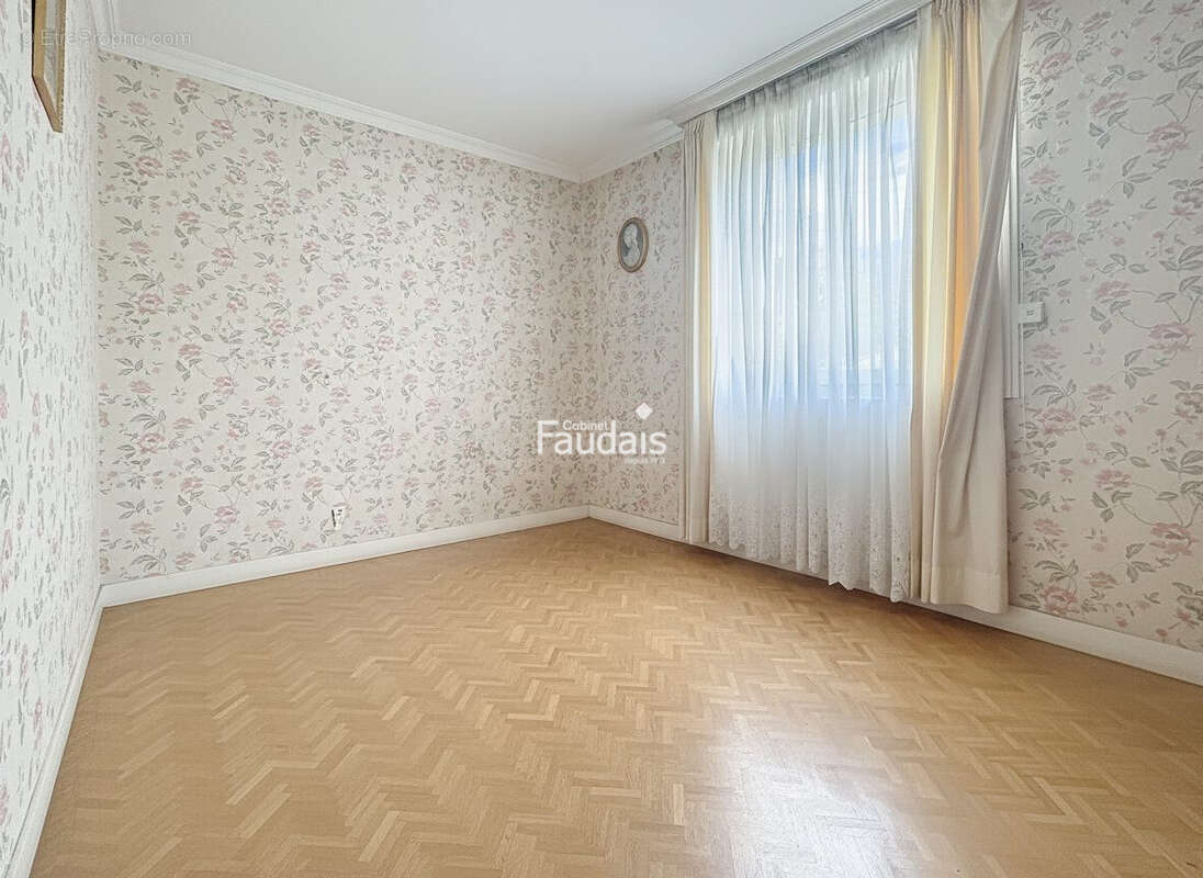 Maison 81 m² à Coutances  - photo 4