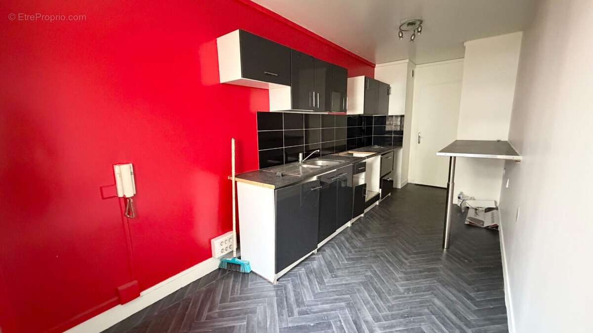 Appartement 88 m² à Le Bourget  - photo 6