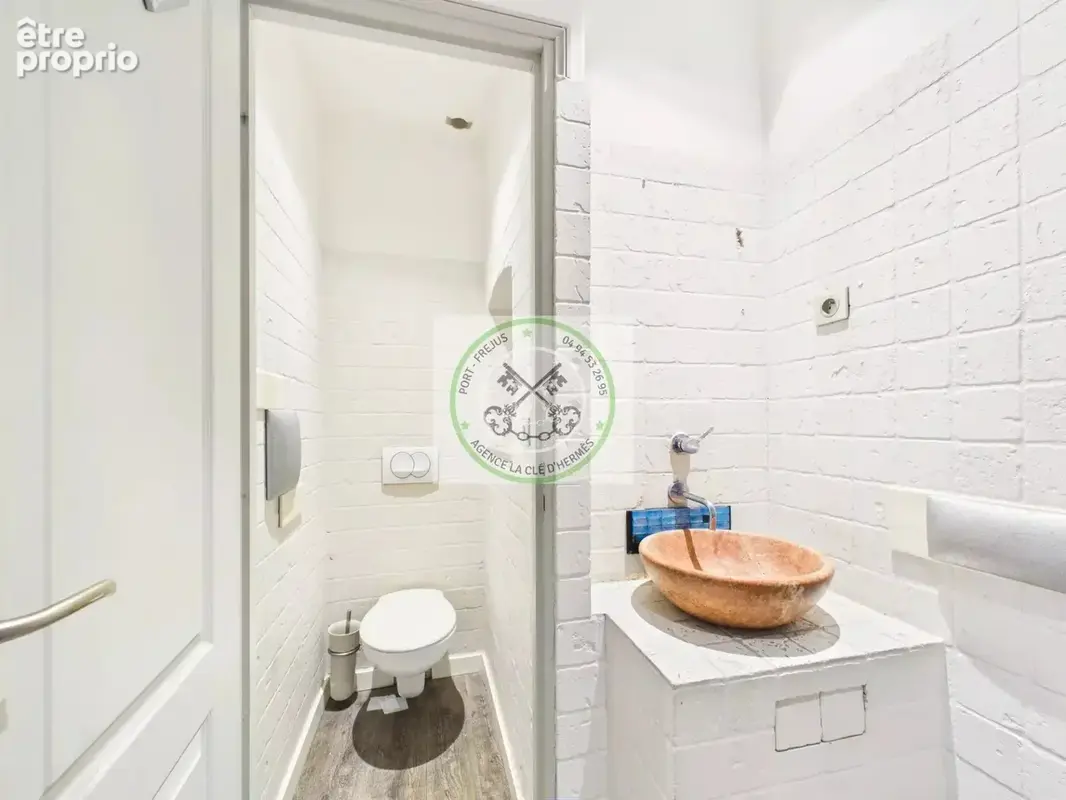 Appartement loft ou commerce   saint raphael centre - photo 10