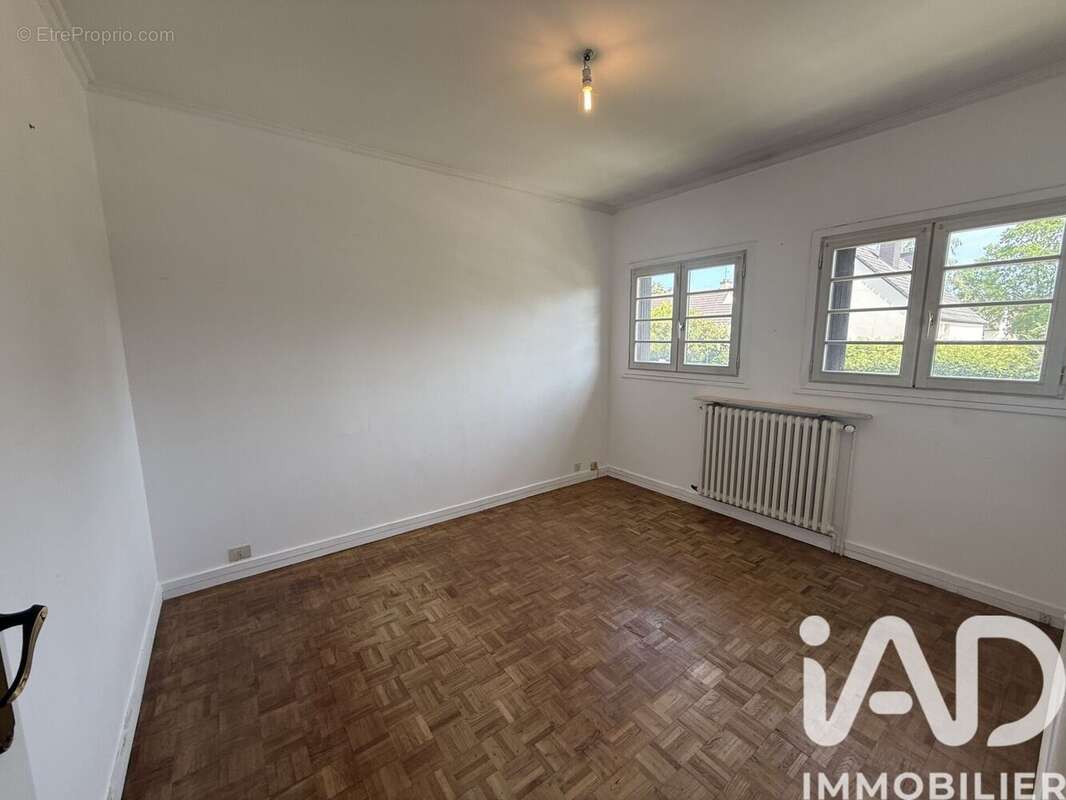 Photo 8 - Maison à VERT-SAINT-DENIS
