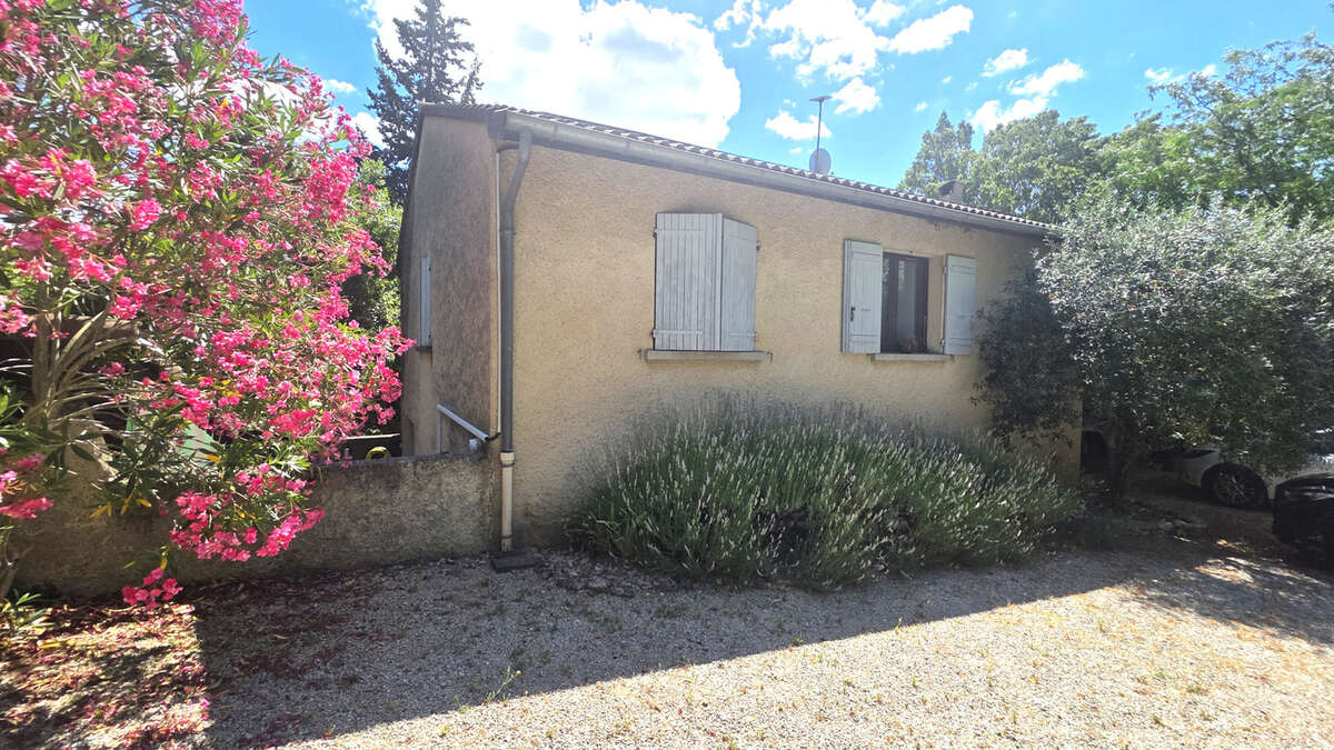 Maison 5 chambres sur une parcelle de 3218m2 - photo 24