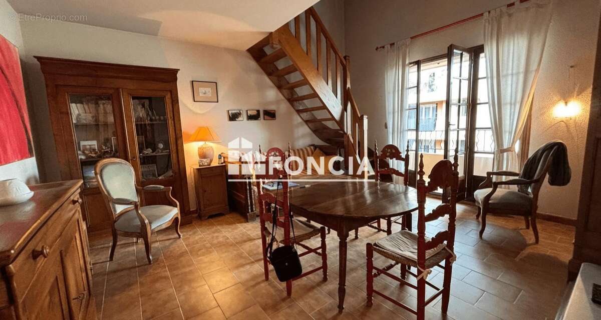 Appartement à HYERES