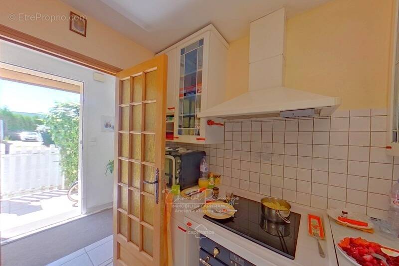 Maison à NAZELLES-NEGRON