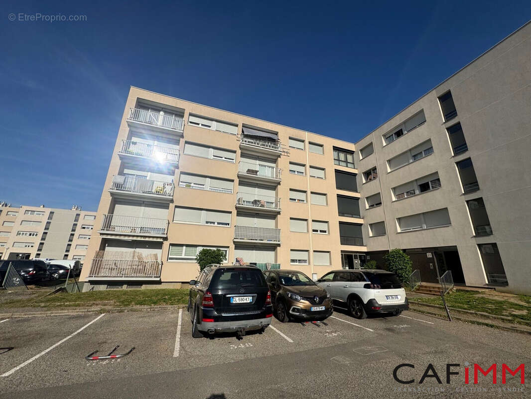 Appartement à BRON