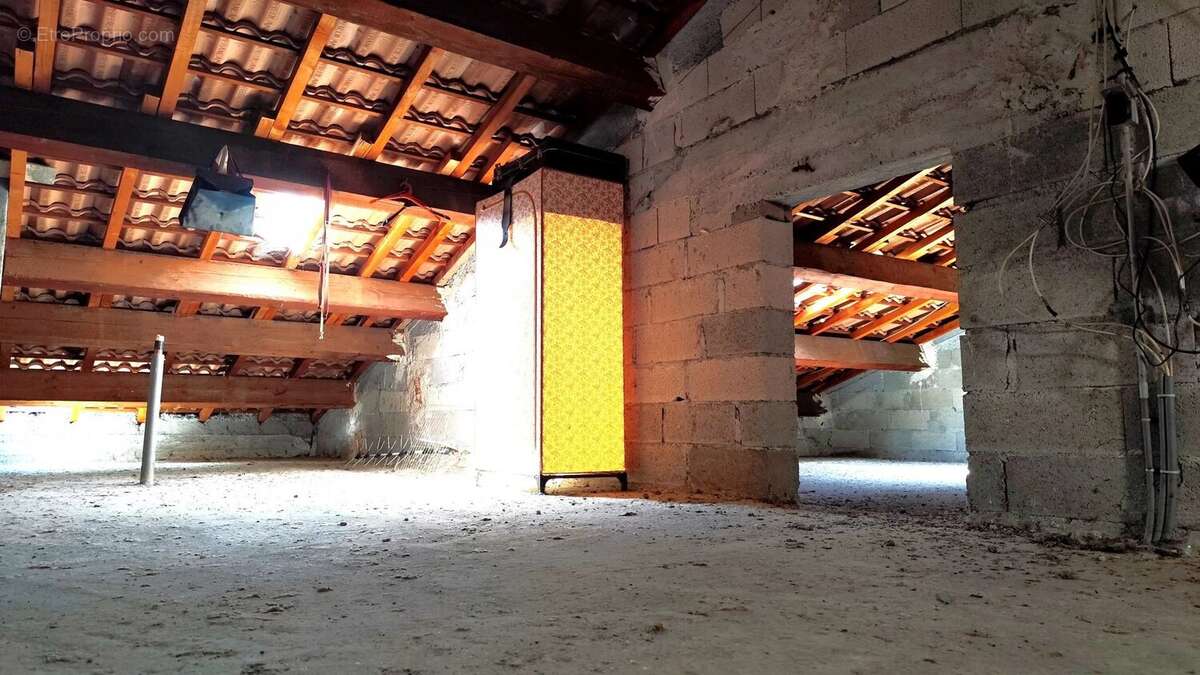 Maison 157 m² - Ascenseur - Garage - Terrain 930 m² - photo 24