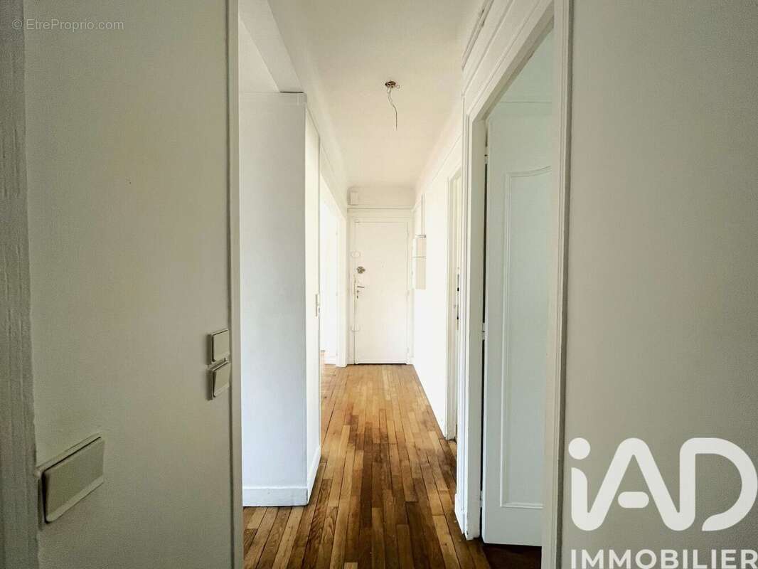 Photo 5 - Appartement à BOURG-LA-REINE