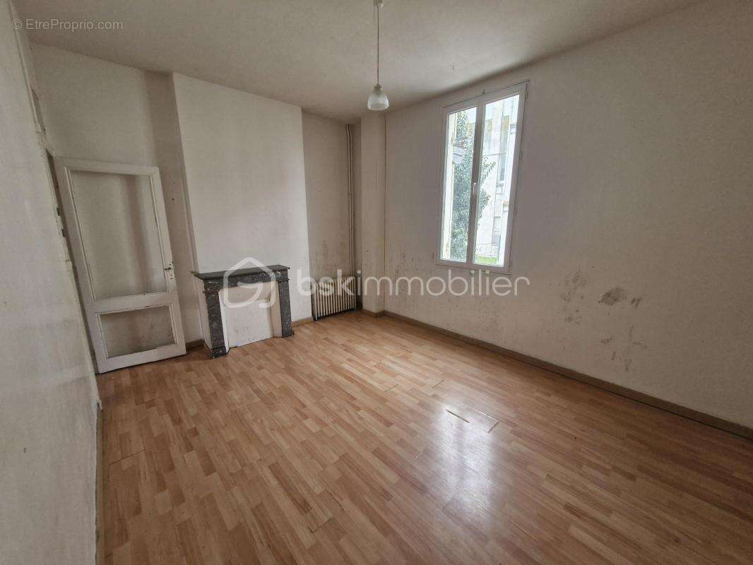 Maison de ville de 118m2/Immeuble de rapport à Sainte-Foy-La-Grande à rénover - photo 12