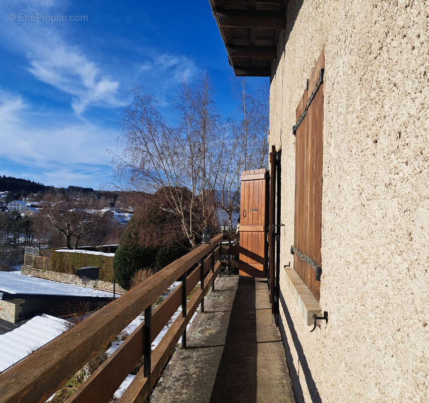 Maison à LE CHAMBON-SUR-LIGNON