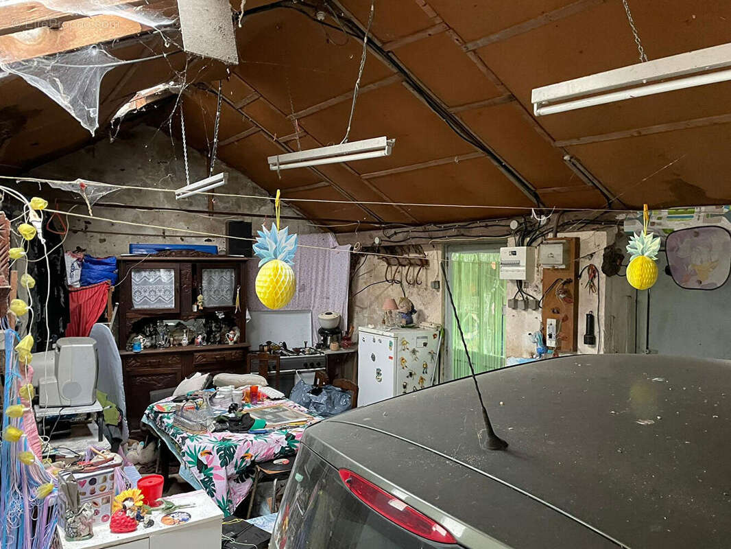 Parking à LA FERTE-SOUS-JOUARRE