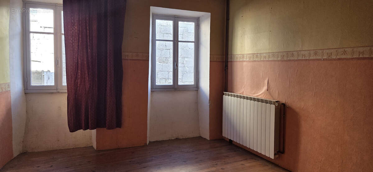 Maison de village à rénover - photo 5