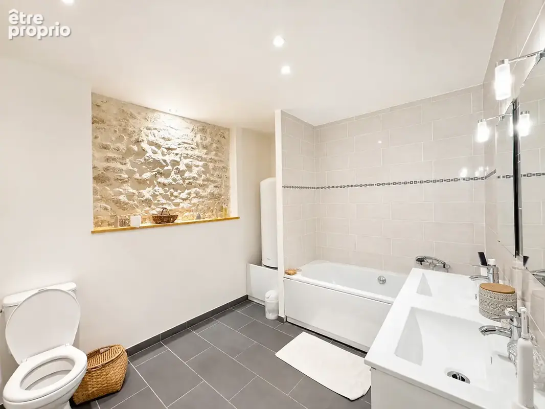Oytier-Saint-Oblas : maison 116m2 - 3 chambres - avec jardin - photo 5