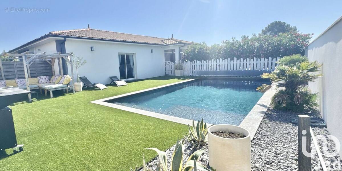 Photo 1 - Maison à IZON