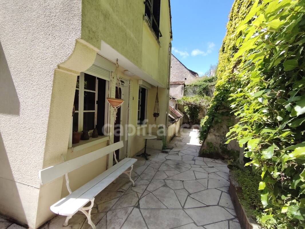 Maison à CRAVANT