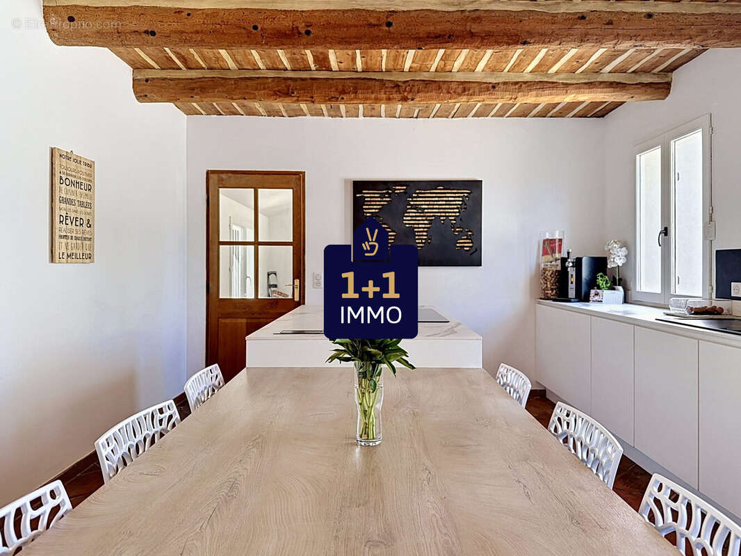 Maison 250 m² à Saint-Paul-En-Foret  - photo 8