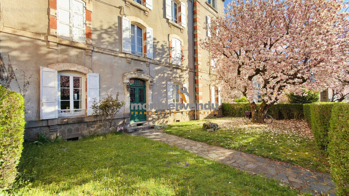 Appartement à AURILLAC