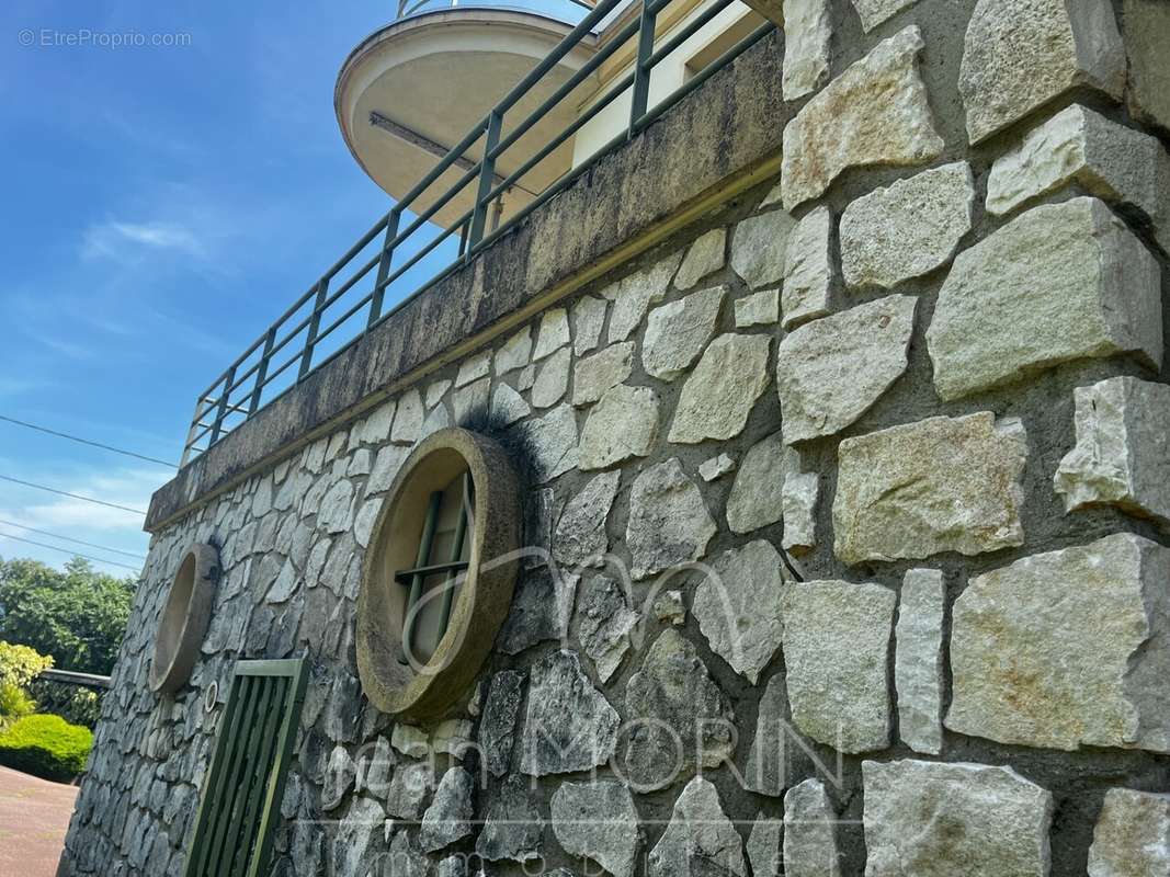 Maison à ROMANS-SUR-ISERE