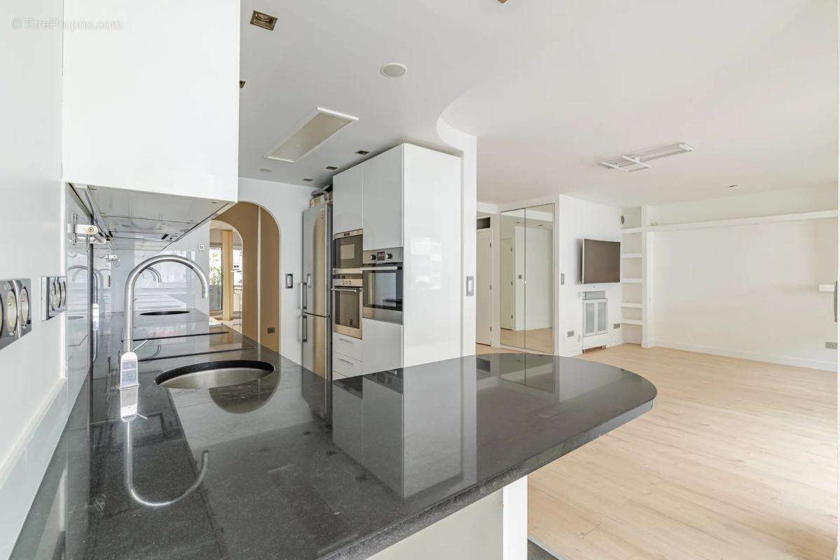 Appartement à PARIS-19E