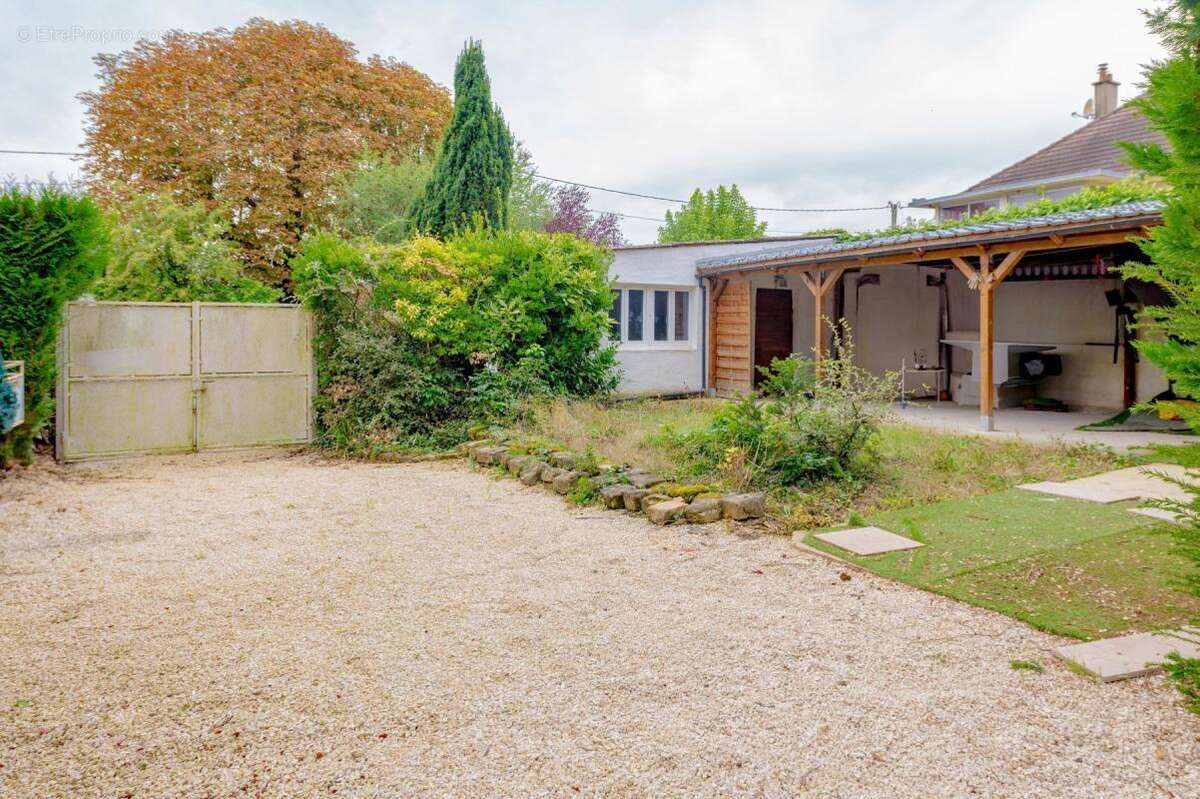 Appartement à SOISY-SUR-SEINE
