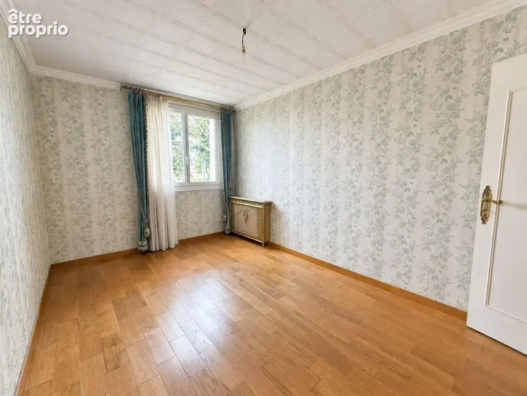 SOTTEVILLE-LÈS-ROUEN — T3 de 65 m² avec balcon, garage fermé et cave - photo 7
