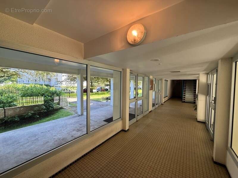 Appartement à MONT-SAINT-AIGNAN