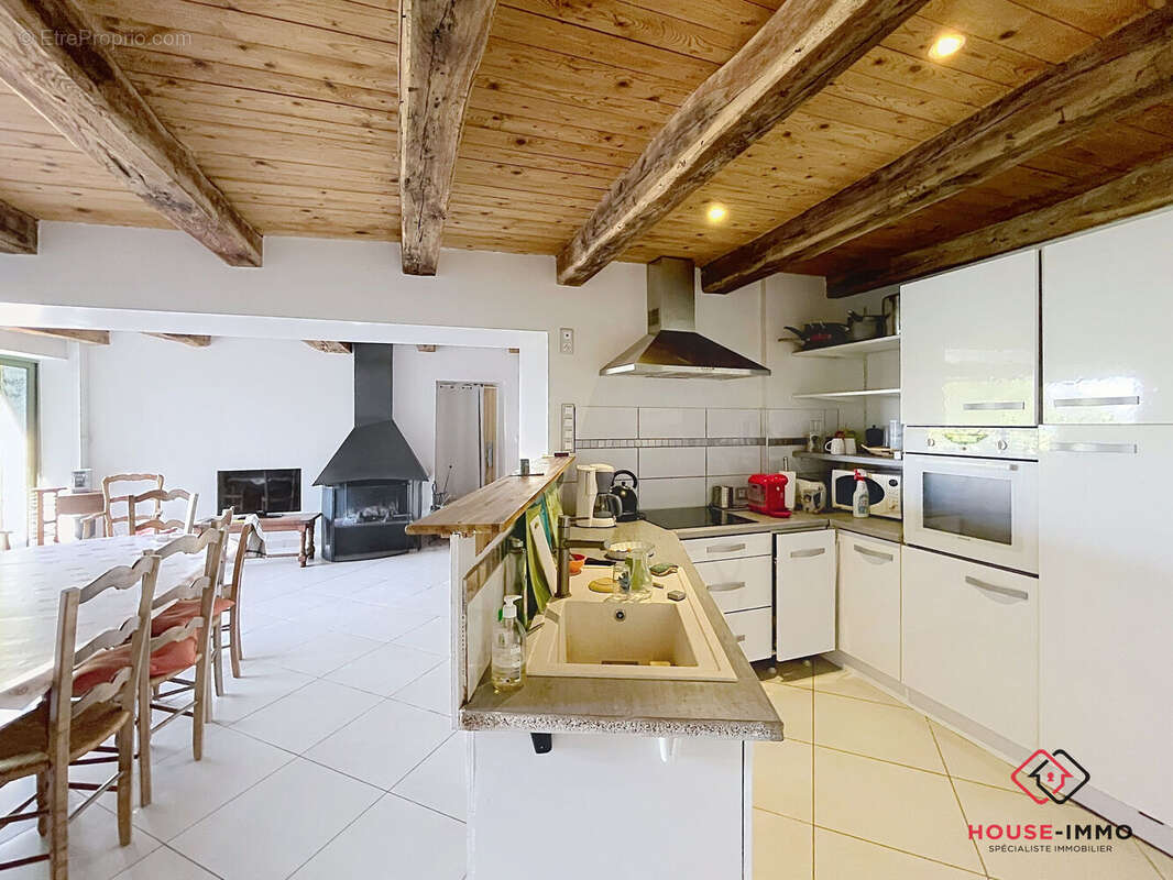 Maison 151 m² à Chatillon  - photo 12