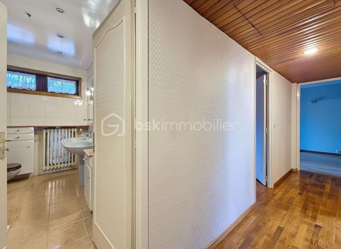 À vendre – Maison familiale avec sous-sol total à Gagny – Quartier pavillonnaire recherché - photo 9